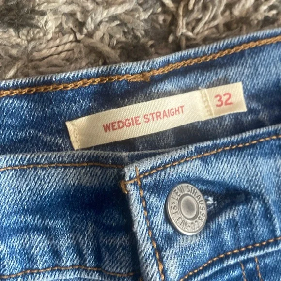 NWOT Levi’s womens wedgie straight Blue Denim Jeans sz 32 great condition - Picture 4 of 12